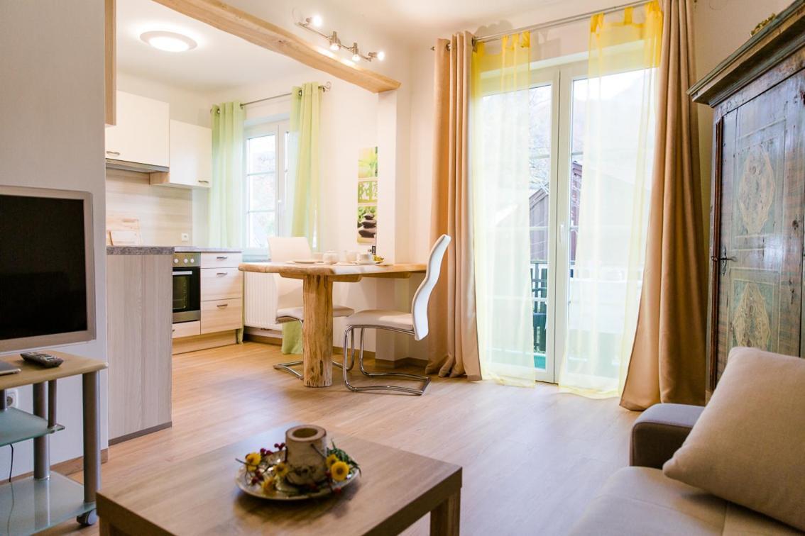 Wohnung Am See ชไตน์บาค อัม อัทเทอร์เซ ภายนอก รูปภาพ