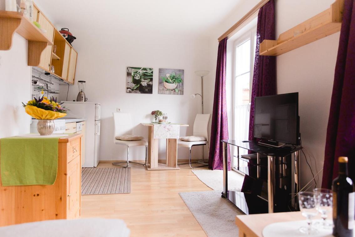 Wohnung Am See ชไตน์บาค อัม อัทเทอร์เซ ภายนอก รูปภาพ